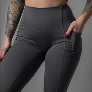 Til You Collapse Effortless Heart Booty Leggings With Pockets Grey Large soft